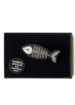 Broche brodée Arête