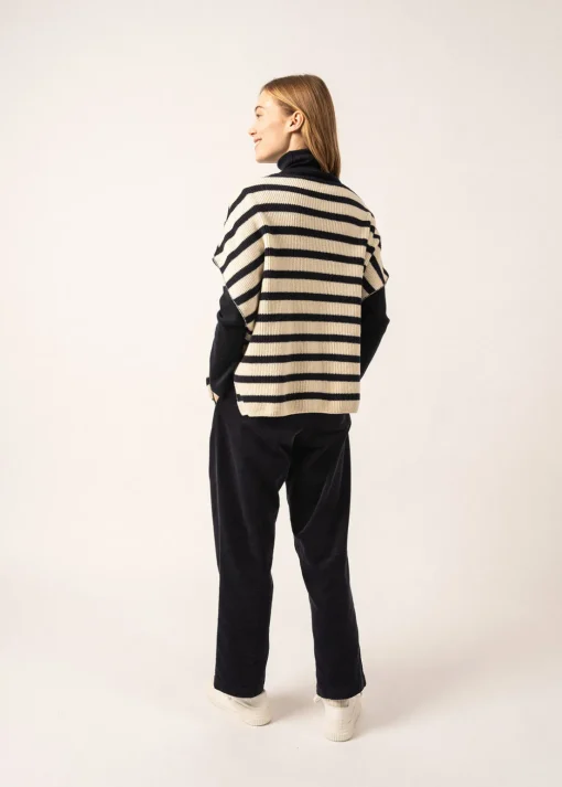 Poncho en laine rayé